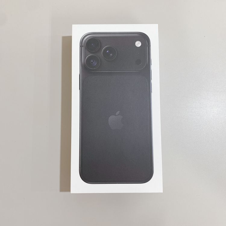 ��̤�����ʡ�iPhone 18 Pro Max 256GB �֥�å� ������ SIM�ե꡼