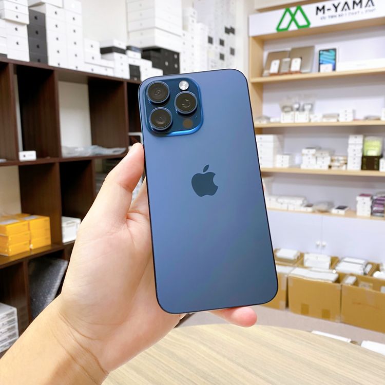 iPhone 15 Pro Max 256GB �֥롼 �Хåƥ꡼ 100% ������ SIM�ե꡼