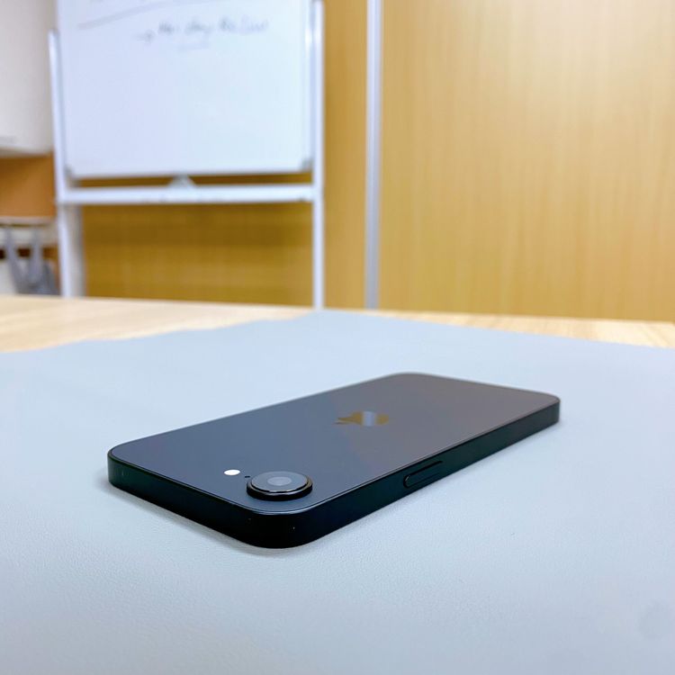 iPhone 16E 128GB �֥�å� �Хåƥ꡼ 100% ������ SIM�ե꡼