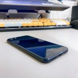 iPhone SE ��3���� 64GB �ߥåɥʥ��� �Хåƥ꡼ 99% ������ SIM�ե꡼