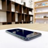 iPhone SE ��3���� 64GB �ߥåɥʥ��� �Хåƥ꡼ 98% ������ SIM�ե꡼