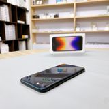 iPhone SE ��3���� 64GB �ߥåɥʥ��� �Хåƥ꡼ 100% ������ SIM�ե꡼