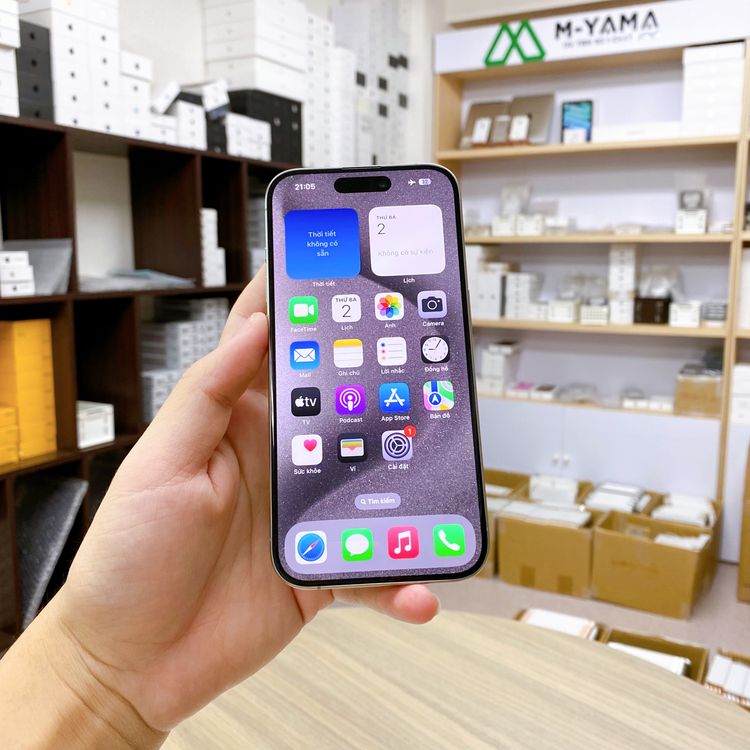 iPhone 15 Pro 256GB �ʥ����� �Хåƥ꡼ 100% ������ SIM�ե꡼