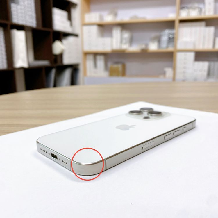 iPhone 15 Pro 128GB �ۥ磻�� �Хåƥ꡼ 89% ������ SIM�ե꡼