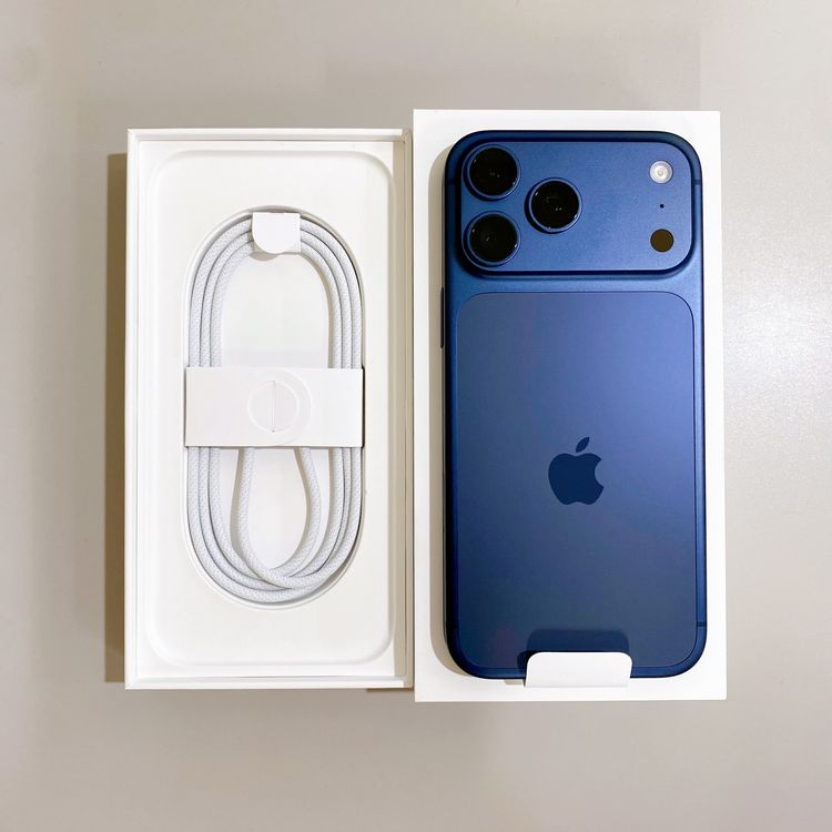 �ڳ����Ѥߡ�iPhone 17 Pro Max 2TB �ǥ����ץ֥롼 ������ SIM�ե꡼