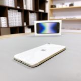 iPhone SE ��3���� 64GB �������饤�� �Хåƥ꡼ 100% ������ SIM�ե꡼