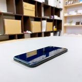iPhone SE ��3���� 64GB �ߥåɥʥ��� �Хåƥ꡼ 91% ������ SIM�ե꡼
