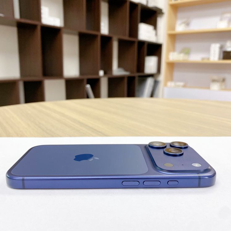iPhone 17 Pro 256GB �ǥ����ץ֥롼 �Хåƥ꡼ 100% ������ SIM�ե꡼