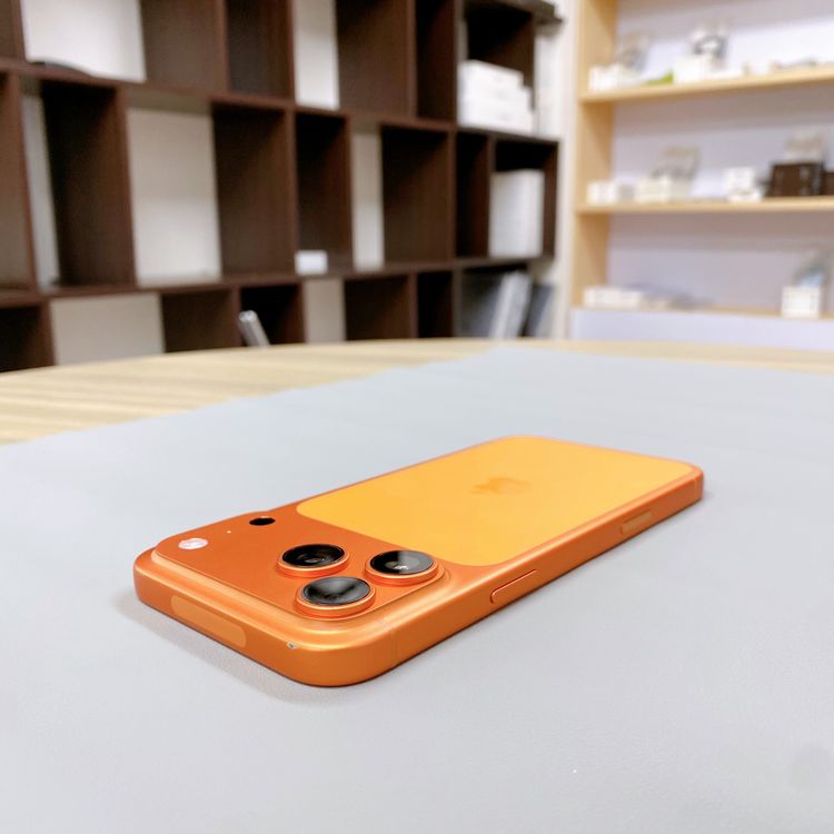 iPhone 17 ProMax 256GB ����� �Хåƥ꡼ 100% ������ SIM�ե꡼