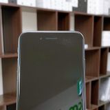 iPhone SE ��3���� 64GB �ߥåɥʥ��� �Хåƥ꡼ 89% ������ SIM�ե꡼