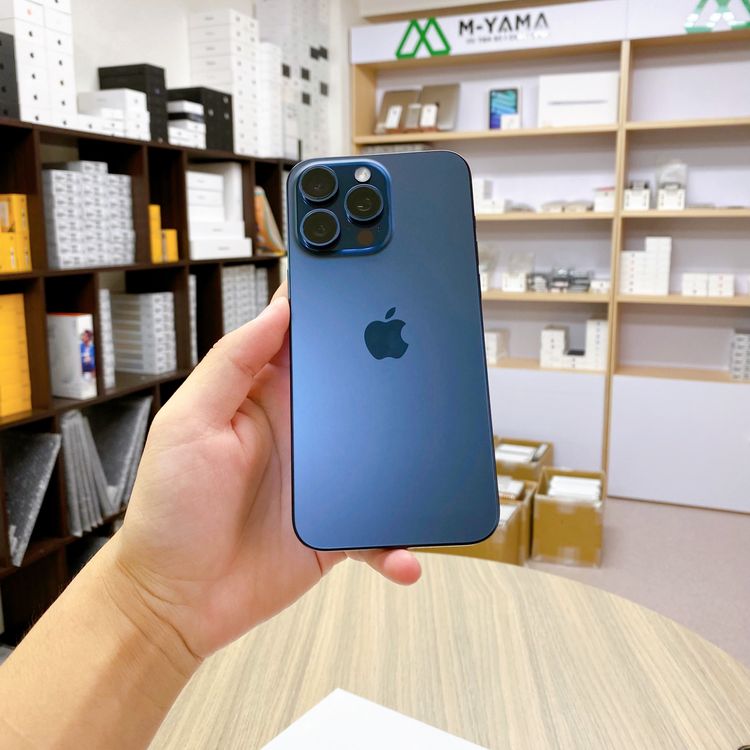 iPhone 15 Pro 128GB �֥롼 �Хåƥ꡼ 89% ������ SIM�ե꡼