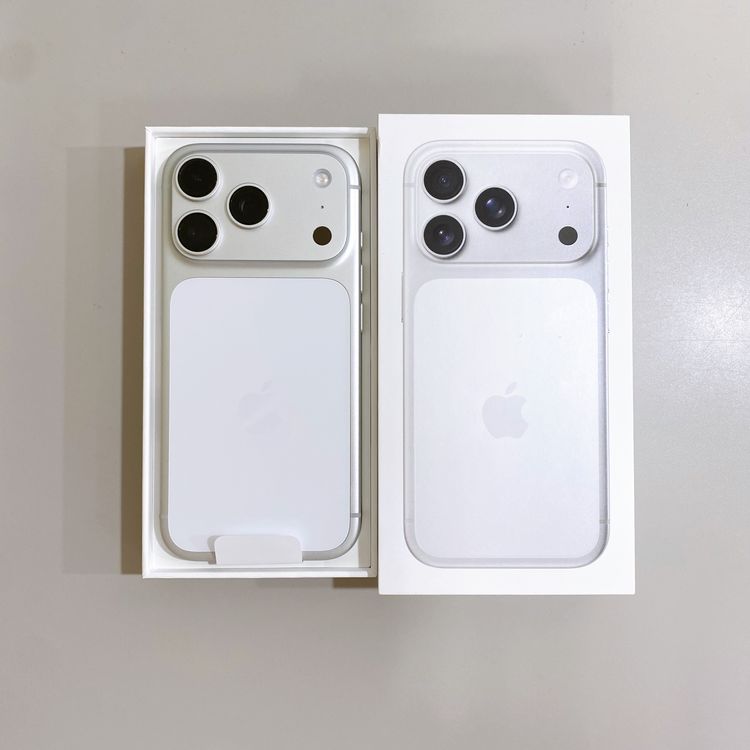 �ڳ����Ѥߡ�iPhone 17 Pro 256GB ����С� ������ SIM�ե꡼