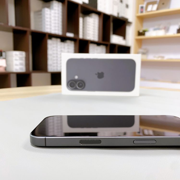 iPhone 17 512GB �֥�å� �Хåƥ꡼ 100% ������ SIM�ե꡼