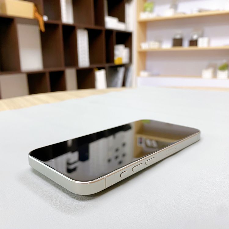 iPhone 15 Pro 128GB �ۥ磻�� �Хåƥ꡼ 88% ������ SIM�ե꡼