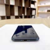 iPhone SE ��3���� 64GB �ߥåɥʥ��� �Хåƥ꡼ 93% ������ SIM�ե꡼