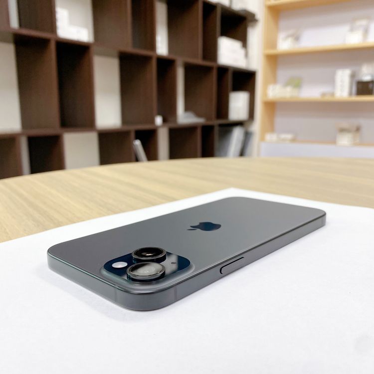 iPhone 15 Plus 128GB �֥�å� �Хåƥ꡼ 100% SIM�ե꡼