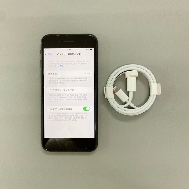 iPhone SE ��3���� 64GB �ߥåɥʥ��� �Хåƥ꡼ 93% ������ SIM�ե꡼