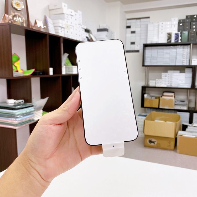 ��̤�����ʡ�iPhone 15 Pro Max 256GB �Хåƥ꡼ 100%������SIM�ե꡼