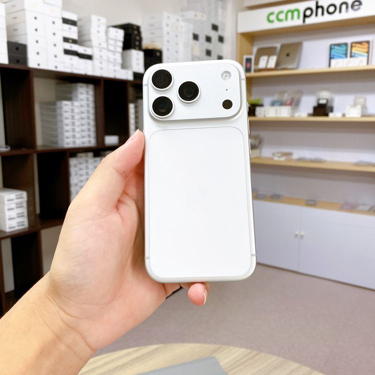 iPhone 17 Pro 1TB ����С� �Хåƥ꡼ 100% ������ SIM�ե꡼
