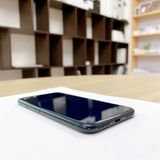 iPhone SE ��3���� 64GB �ߥåɥʥ��� �Хåƥ꡼ 88% ������ SIM�ե꡼