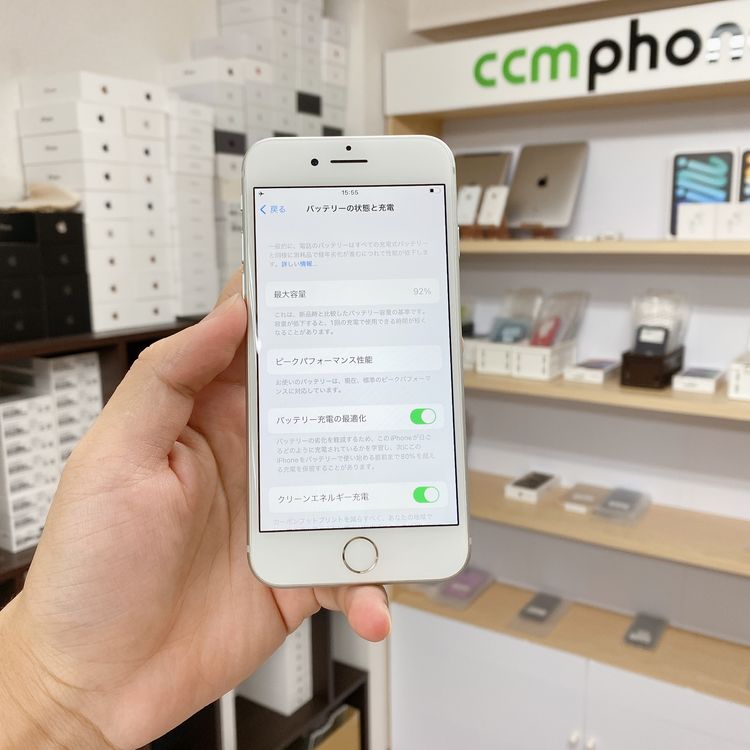 iPhone 8 64GB ����С� �Хåƥ꡼ 92% ������ SIM�ե꡼