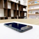 iPhone SE ��3���� 64GB �ߥåɥʥ��� �Хåƥ꡼ 89% ������ SIM�ե꡼