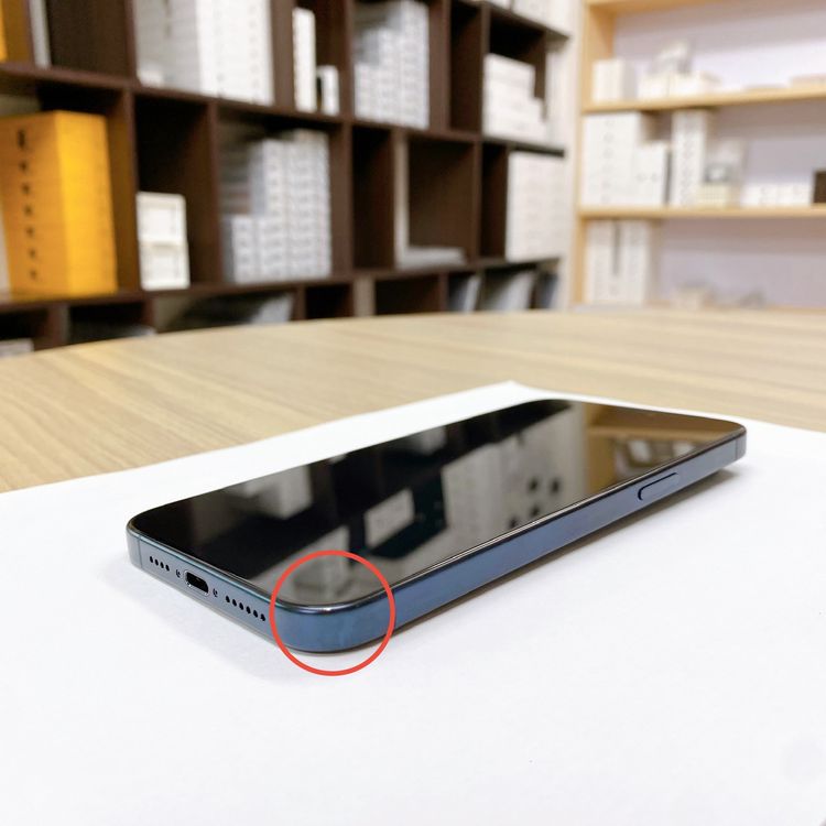 iPhone 15 Pro Max 512GB �֥롼 �Хåƥ꡼ 87% ������ SIM�ե꡼