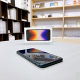 iPhone SE ��3���� 64GB �ߥåɥʥ��� �Хåƥ꡼ 100% ������ SIM�ե꡼