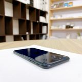 iPhone SE ��3���� 64GB �ߥåɥʥ��� �Хåƥ꡼ 90% ������ SIM�ե꡼