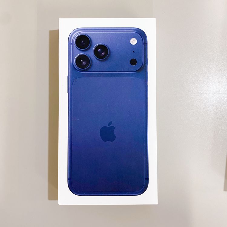 ��̤�����ʡ�iPhone 17 Pro Max 1TB �ǥ����ץ֥롼 ������ SIM�ե꡼