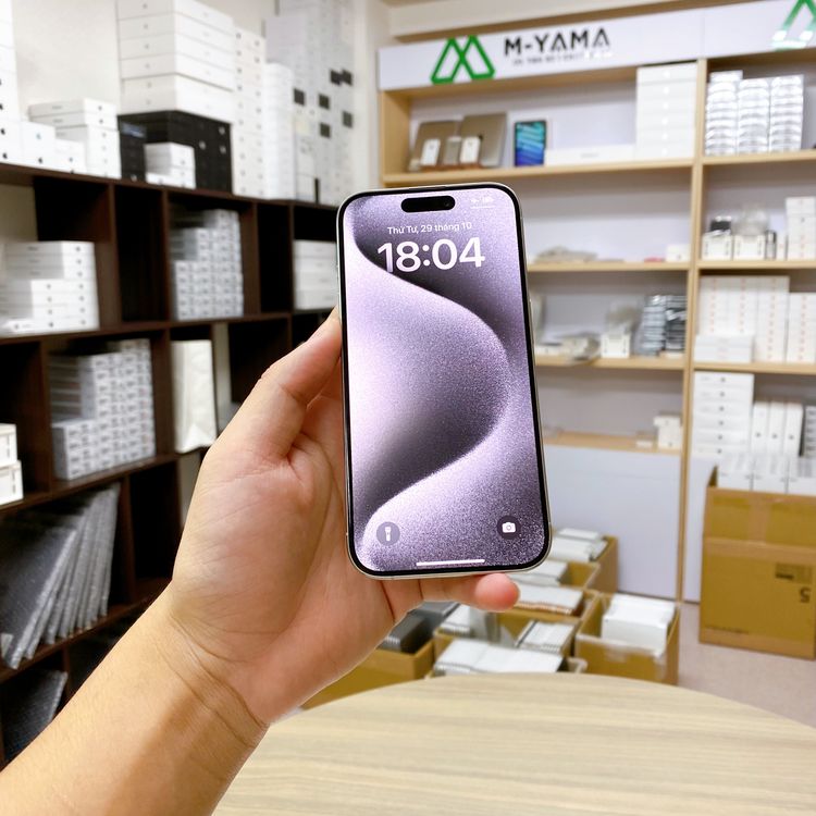 iPhone 15 Pro 128GB �ۥ磻�� �Хåƥ꡼ 89% ������ SIM�ե꡼