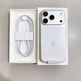 �ڳ����Ѥߡ�iPhone 17 Pro 256GB ����С� ������ SIM�ե꡼