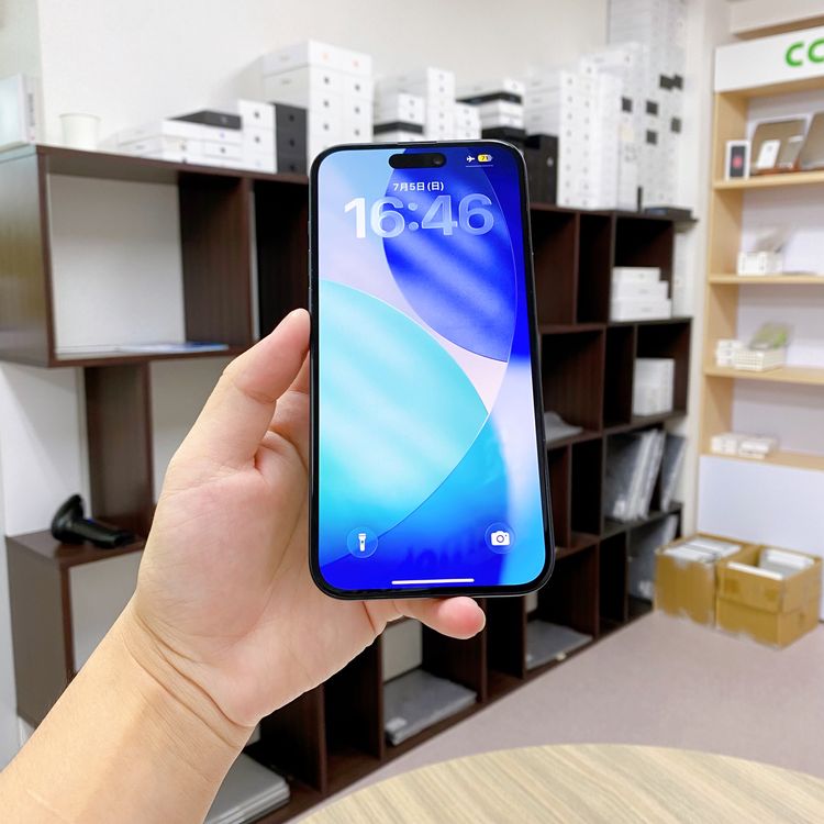 iPhone 15 Plus 128GB �֥�å� �Хåƥ꡼ 88% ������ SIM�ե꡼