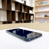 iPhone SE ��3���� 64GB �ߥåɥʥ��� �Хåƥ꡼ 98% ������ SIM�ե꡼