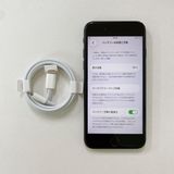 iPhone SE ��3���� 64GB �ߥåɥʥ��� �Хåƥ꡼ 80% ������ SIM�ե꡼