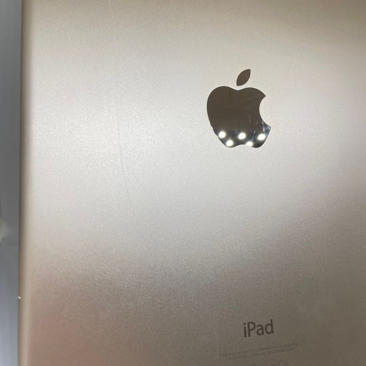 iPadAir(��2����) 64GB ������� �Хåƥ꡼100��