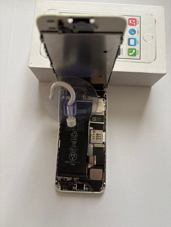 ��Ķ������ʡ�iPhone5s 64GB ư��̤��ǧ