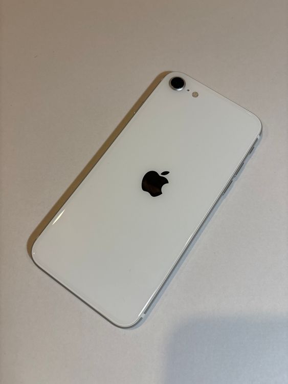 �ڥ����ƥ��١��������å������iPhoneSE ��2���� 64gb �ۥ磻��