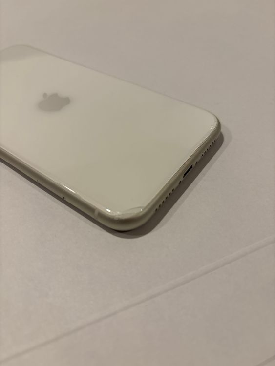 �ڥ����ƥ��١��������å�ͭ��iPhone11 White 128GB ����,���̺�����졦¦���Ǻ�