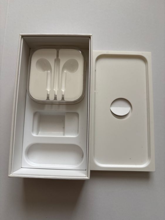 ��Ķ������ʡ�iPhone5s 64GB ư��̤��ǧ