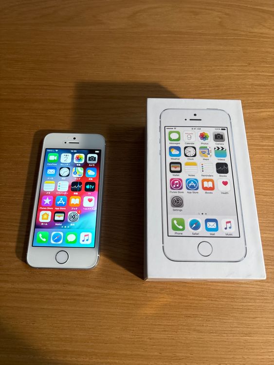 �ڶ����ʡ�iPhone5s 16GB �����Ų��14��Τ� �ۤ�̤������ �Хåƥ꡼100%