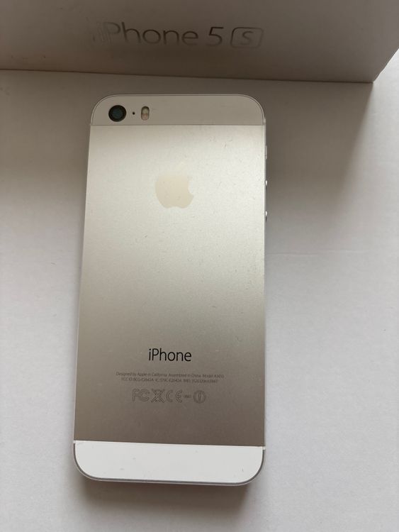 ��Ķ������ʡ�iPhone5s 64GB ư��̤��ǧ