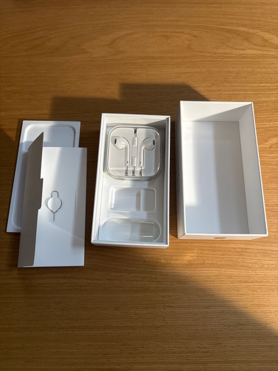 �ڶ����ʡ�iPhone5s 16GB �����Ų��14��Τ� �ۤ�̤������ �Хåƥ꡼100%