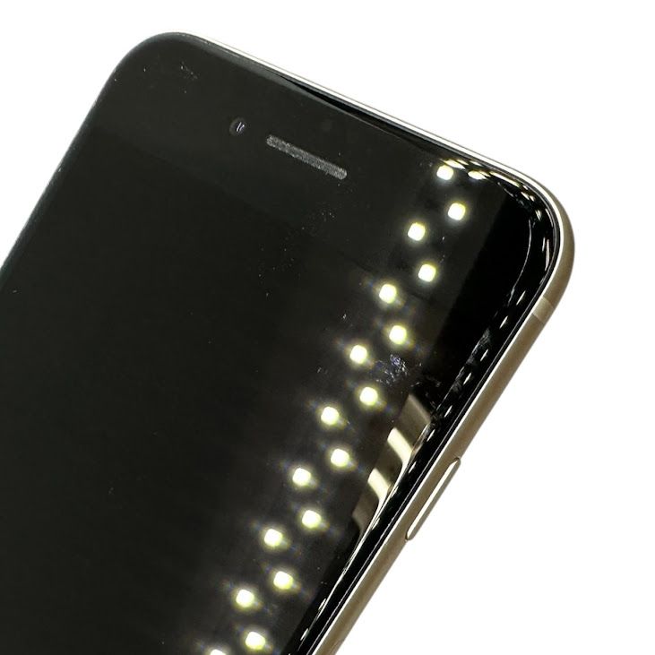 �ڥХåƥ꡼87%��iPhone��SE����3�����64GB���������饤�ȡ�SIM�ե꡼