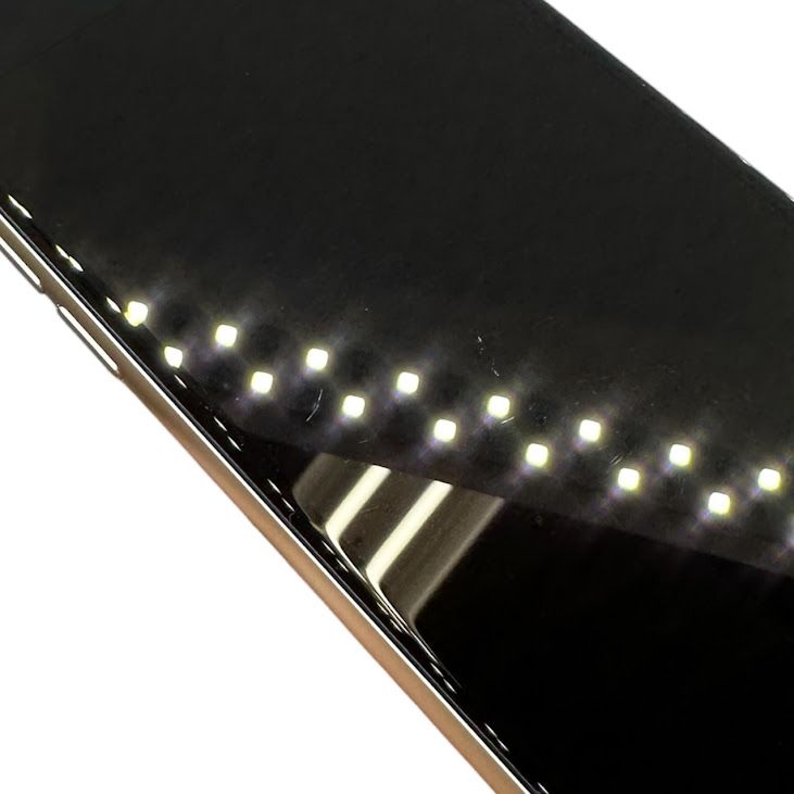 �ڥХåƥ꡼100%��iPhone��SE����3�����64GB���������饤�ȡ�SIM�ե꡼���ɥ�����