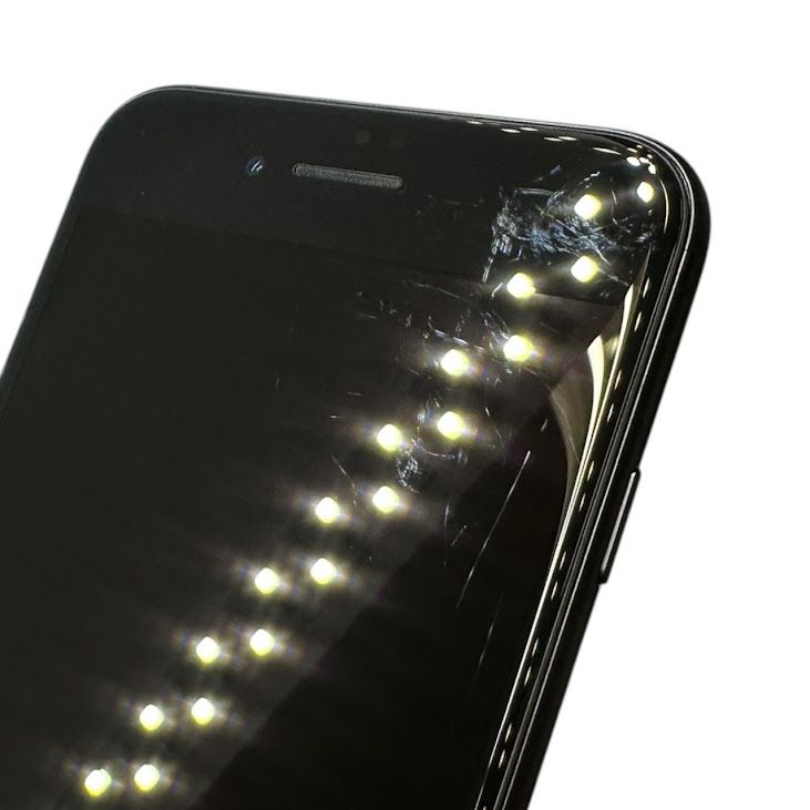 �ڥХåƥ꡼99%��iPhone��SE����2�����64GB���֥�å���SIM�ե꡼���ɥ�����