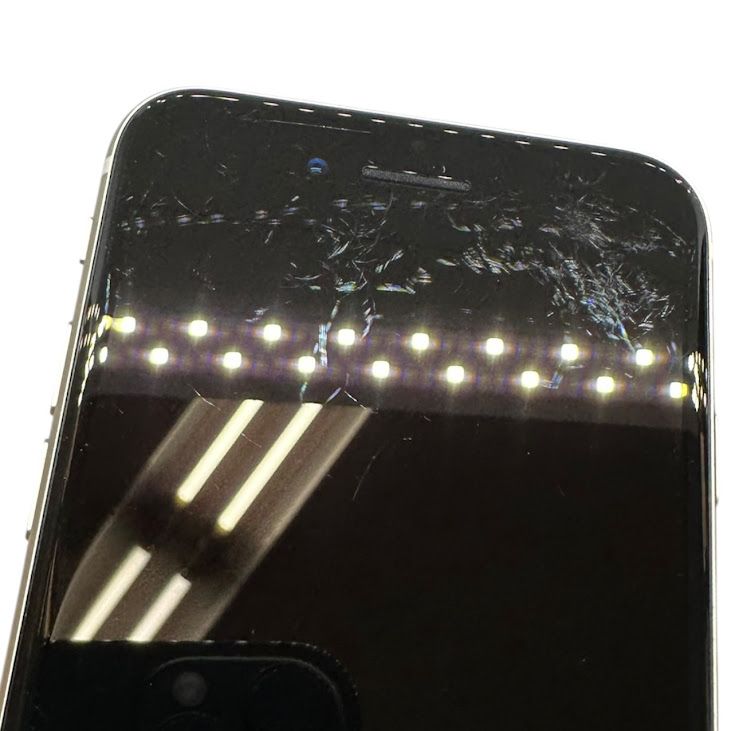 �ڥХåƥ꡼100%��iPhone��SE����3�����64GB���������饤�ȡ�SIM�ե꡼���ɥ�����