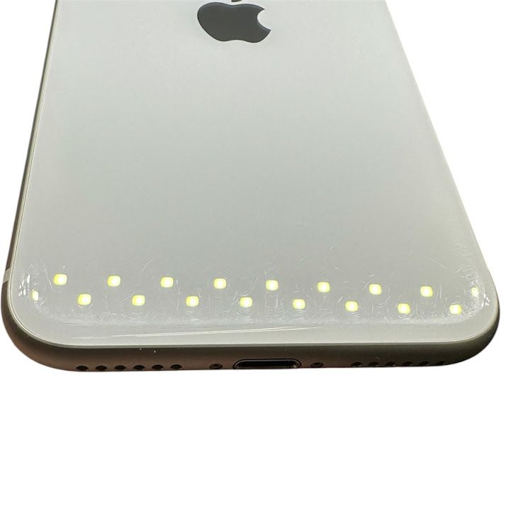 iPhone��SE����2�����64GB���ۥ磻�ȡ�SIM�ե꡼���ɥ�����