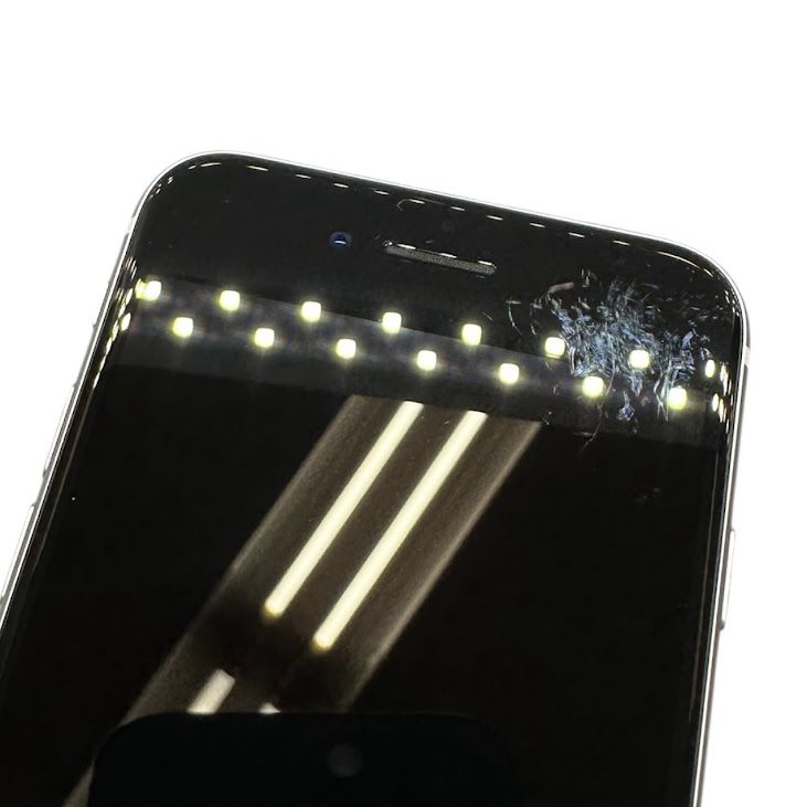 �ڥХåƥ꡼97%��iPhone��SE����2�����64GB���ۥ磻�ȡ�SIM�ե꡼���ɥ�����