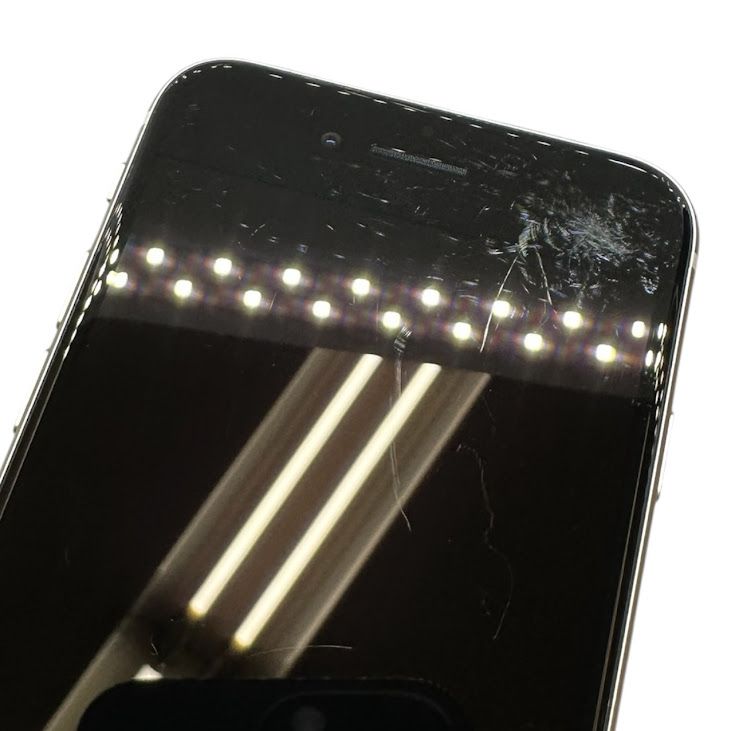 �ڥХåƥ꡼100%��iPhone��SE����3�����64GB���������饤�ȡ�SIM�ե꡼���ɥ�����